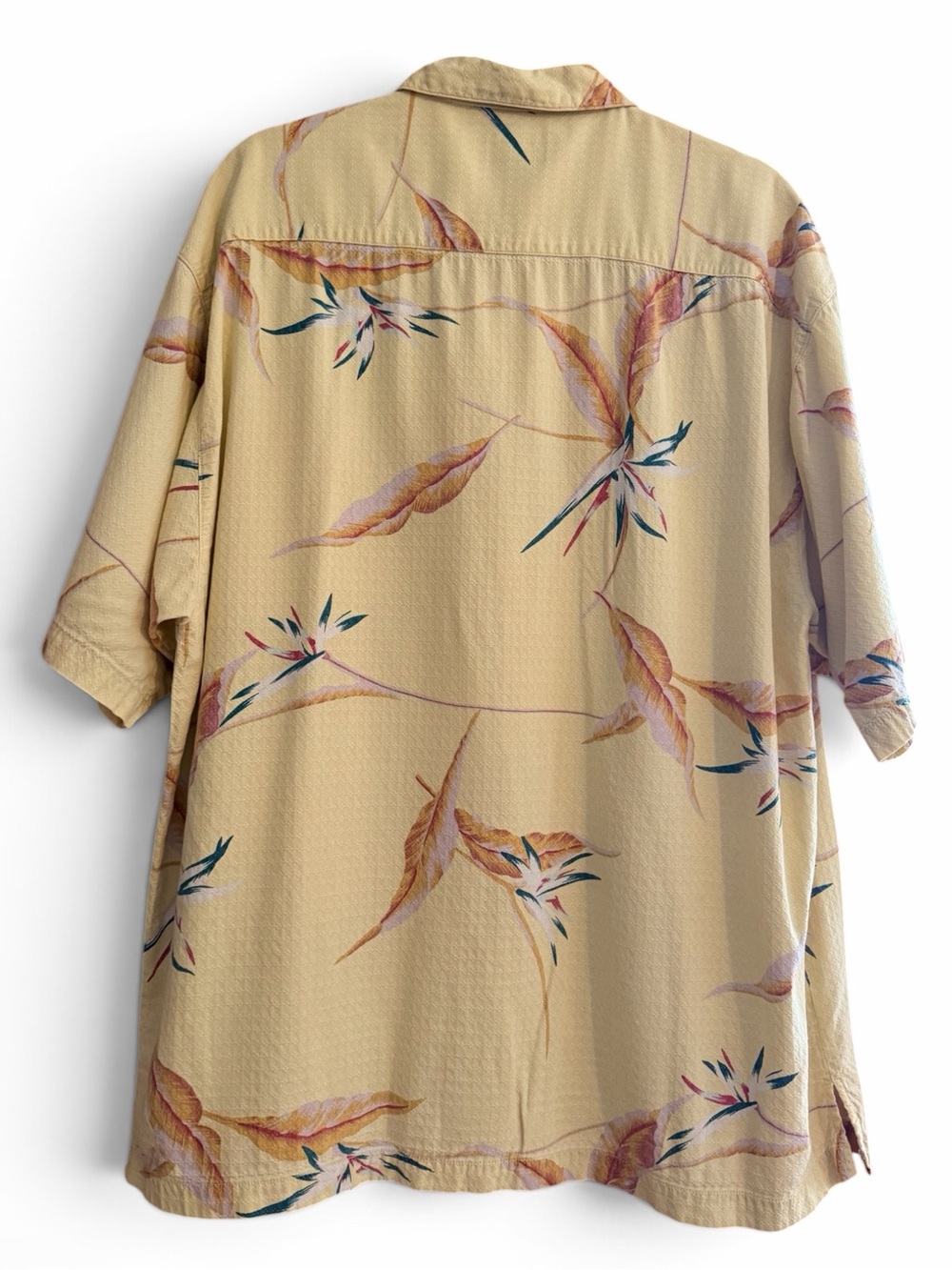 Tommy Bahama Men’s XL Yellow Tropical Bird of Paradise Camp Shirt Button Down - Picture 3 of 12